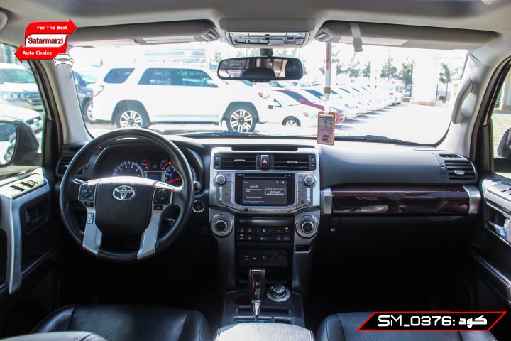 31 Toyota 4Runner ( Limited )