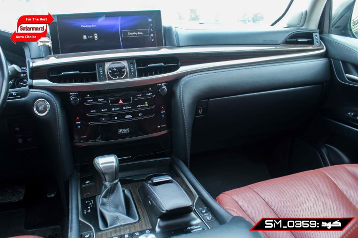 32 Lexus LX570