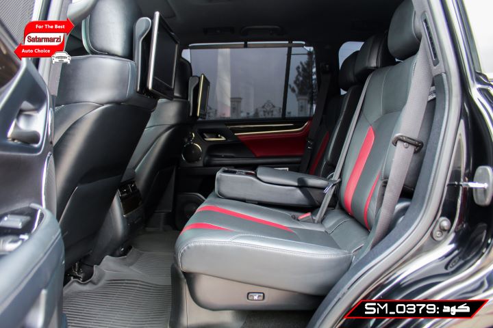 33 Lexus ( LX570 Black Hawk Edition )
