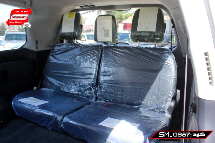 33 Lexus ( LX570 Super Sport )