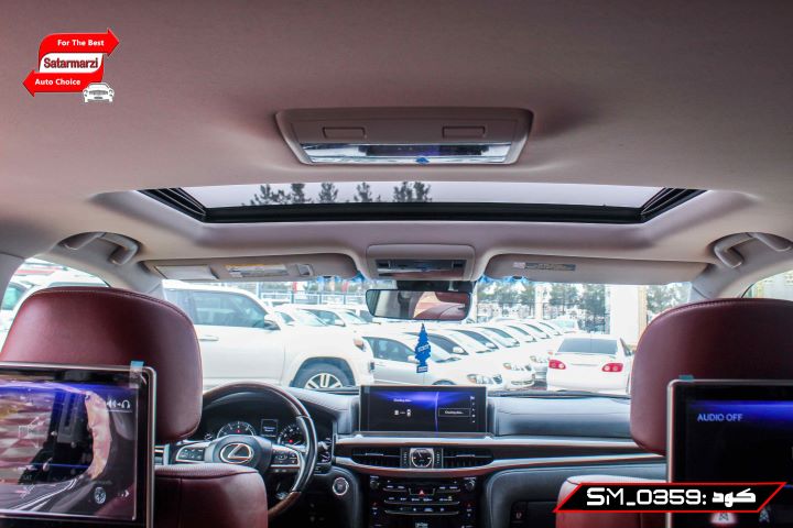 33 Lexus LX570