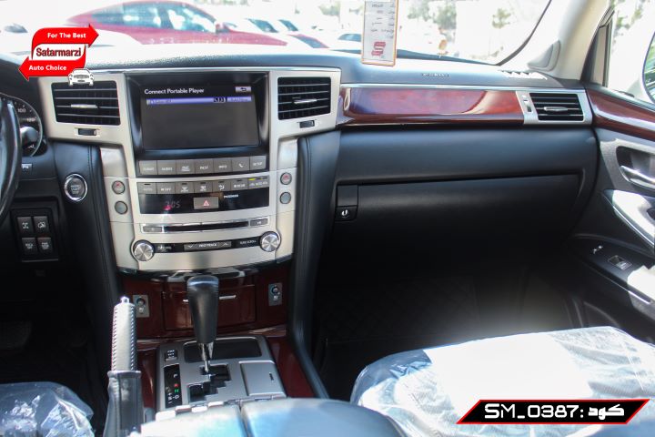36 Lexus ( LX570 Super Sport )