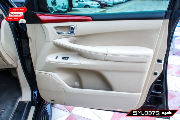 37 Lexus ( LX570 ) American