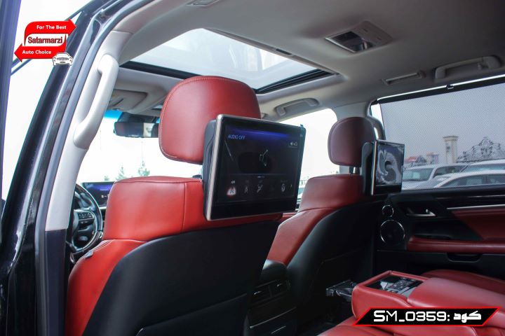 37 Lexus LX570