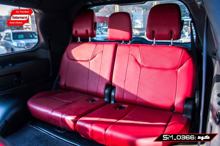 38 Lexus ( LX570 )