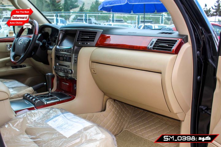 39 Lexus ( LX570 ) 2010