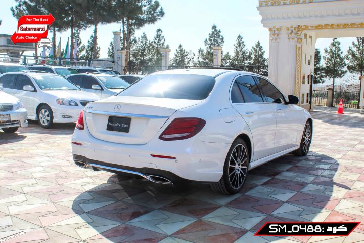 4 Mercedes Benz ( E300 ) 2017