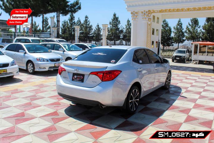 4 Toyota Corolla ( XSE ) 2017