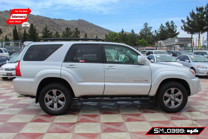 4 Toyota 4Runner ( Urban Runner ) 2009