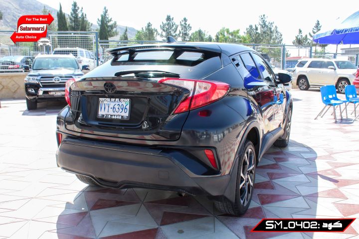 4 Toyota ( C-HR ) 2021