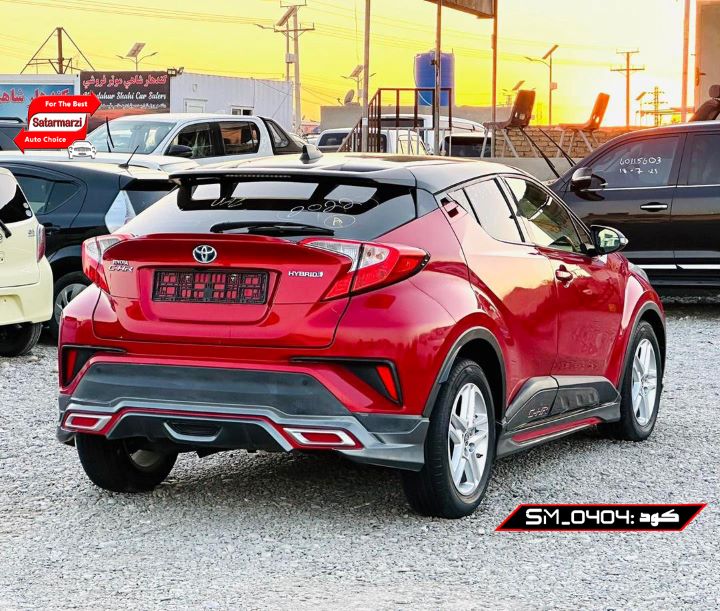 4 Toyota ( C-HR ) 2022