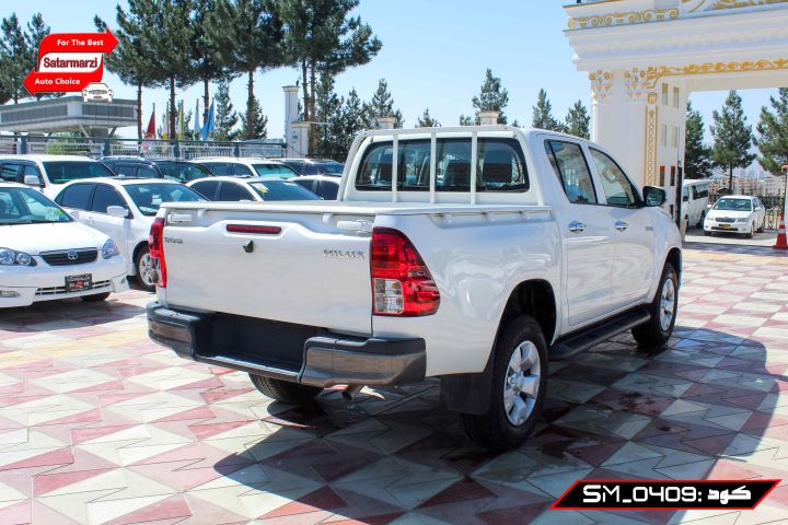 4 Toyota Hilux 2020