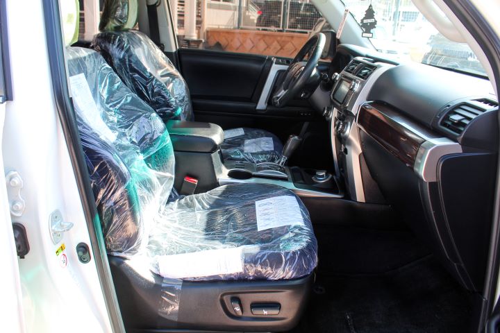 40 Toyota 4Runner ( Limited )