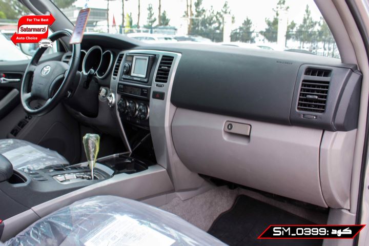 40 Toyota 4Runner ( Urban Runner ) 2009