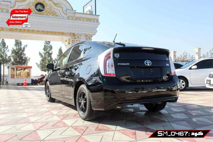 5 Toyota Prius 2015