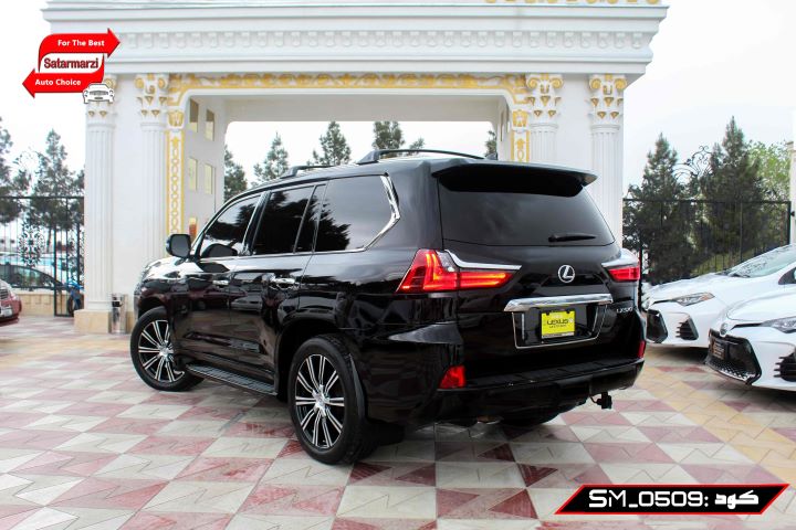 5 Lexus ( LX570 ) 2017