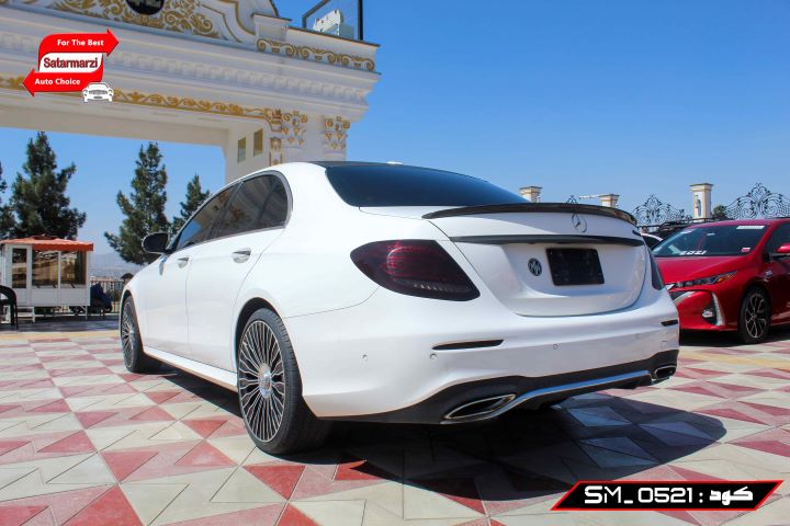 5 Mercedes Benz ( E300 4Matic ) 2017