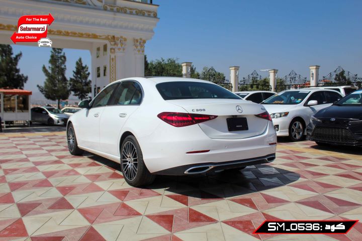 5 Mercedes Benz ( C300 4MATIC ) 2022