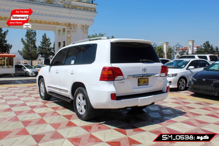 5 Toyota Land Cruiser ( VX.R ) 2012