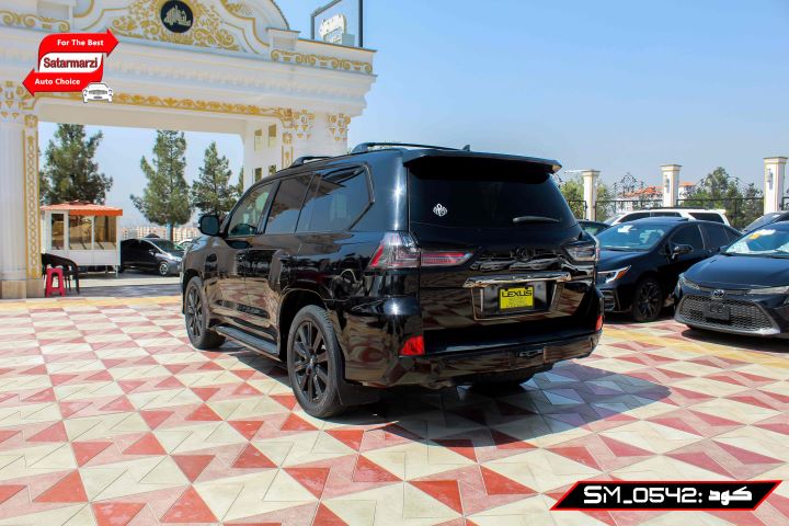 5 Lexus ( LX570 Black Edition ) 2021