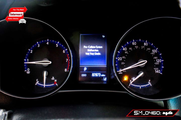 6 Toyota C-HR ( XLE ) 2021
