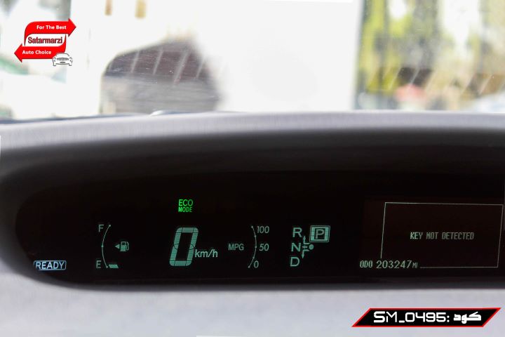 6 Toyota Prius 2015