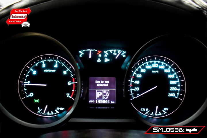 6 Toyota Land Cruiser ( VX.R ) 2012