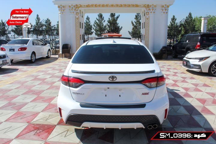6 Toyota Corolla ( XSE )