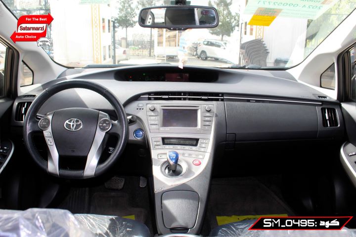 7 Toyota Prius 2015