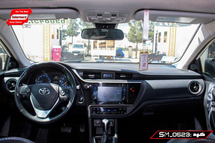 7 Toyota Corolla ( XSE ) 2019