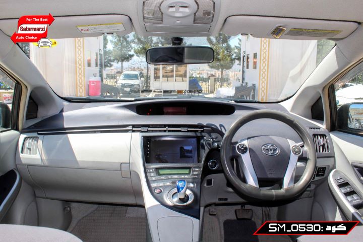 7 Toyota Prius 2011
