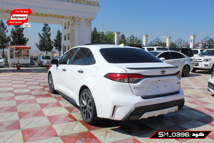 7 Toyota Corolla ( XSE )