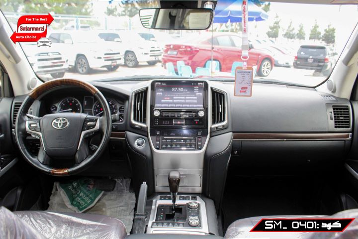 7 Toyota Land Cruiser ( VX.S ) 2016
