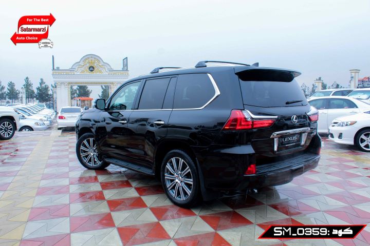 7 Lexus LX570