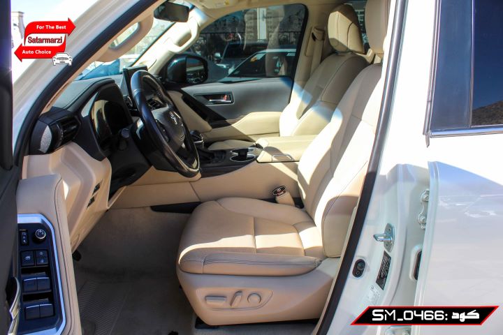 8 Toyota Land Cruiser ( VX.R ) 2022