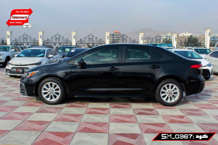 8 Toyota Corolla ( LE )