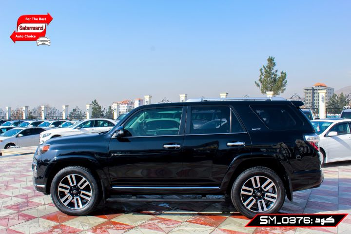 8 Toyota 4Runner ( Limited )