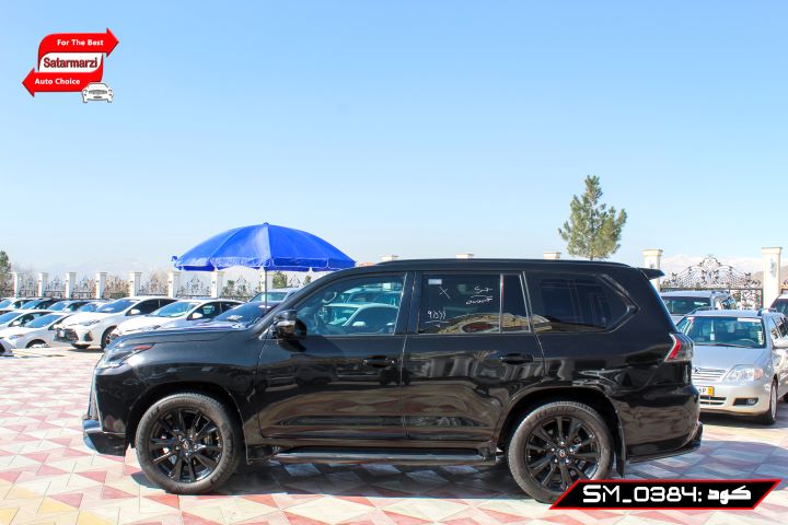 8 Lexus ( LX570 Black Hawk Edition )