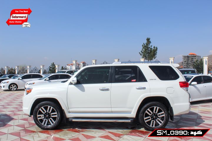 8 Toyota 4Runner ( Limited )