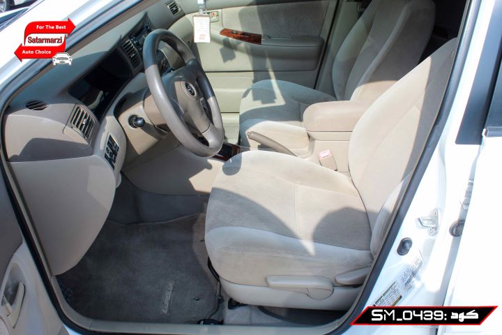 8 Toyota Corolla ( LE ) 2008