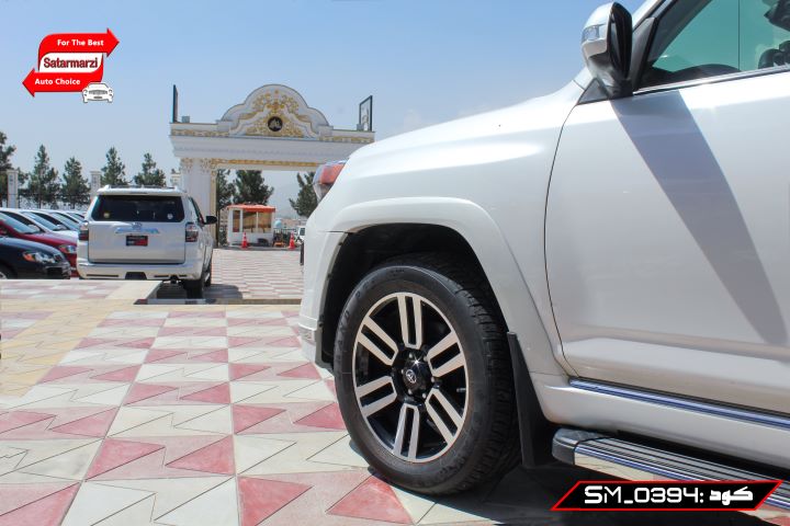 9 Toyota 4Runner ( SR5 )
