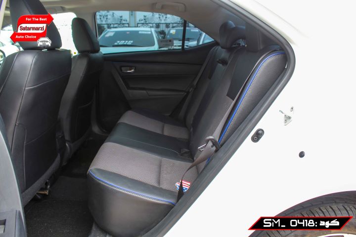 9 Toyota Corolla ( SE ) 2017