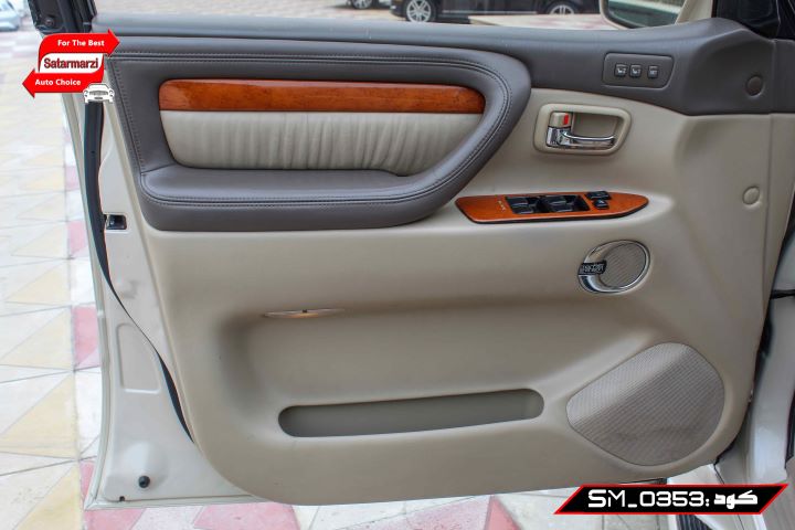 IMG_4830 Lexus LX470
