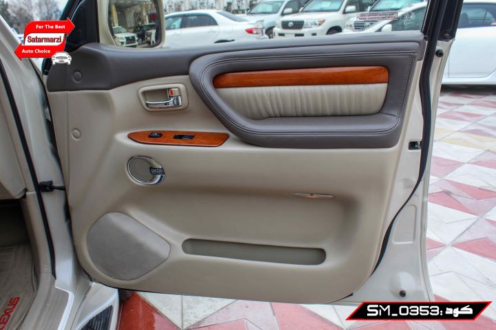 IMG_4866 Lexus LX470