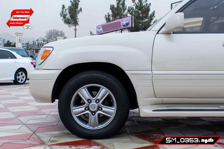 IMG_4911 Lexus LX470